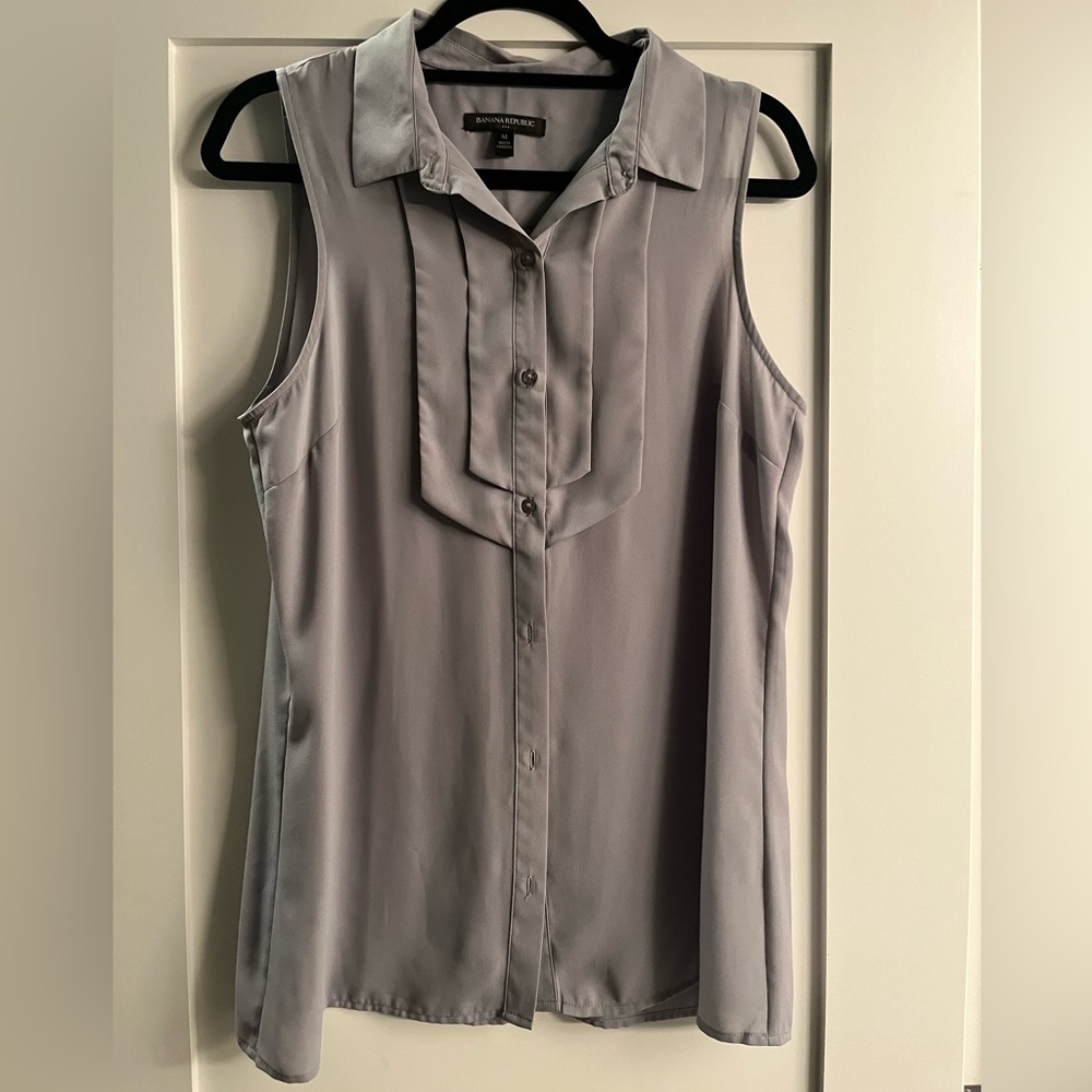 Like new Banana Republic Tank